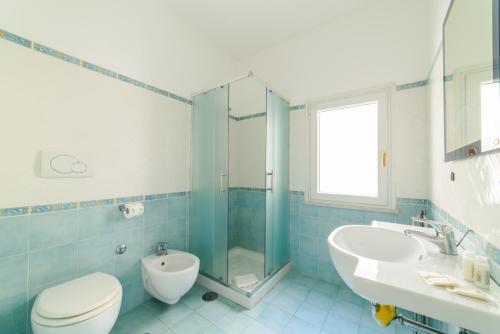 LUIMAR Holiday House - image 13