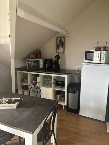 Une ambiance cosy avec jardin privatif in Brionne