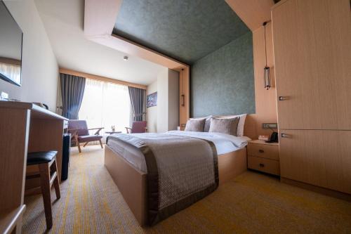 Avec Hotel Avec Hotel