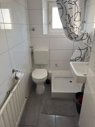 Ruhige 3-Zimmerwohnung im Norden Bremens für Monteure und Geschäftsreisende PM 33 OG, Bremen (Foto 3)