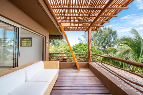 Villa Iti - 3BR Oceanfront Villa w Beautiful Pool in มาฮาเรปา