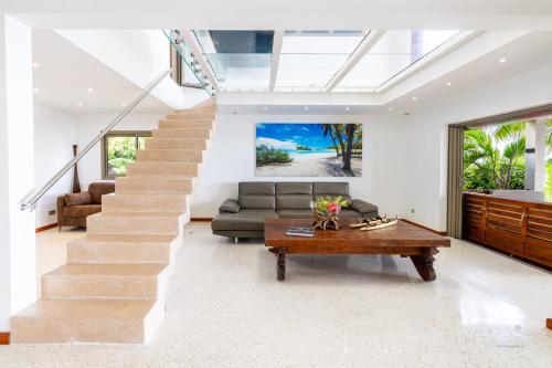 Villa Iti - 3BR Oceanfront Villa w Beautiful Pool in มาฮาเรปา