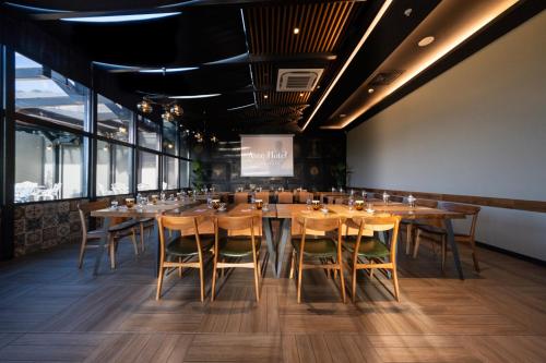 Avec Hotel Avec Hotel