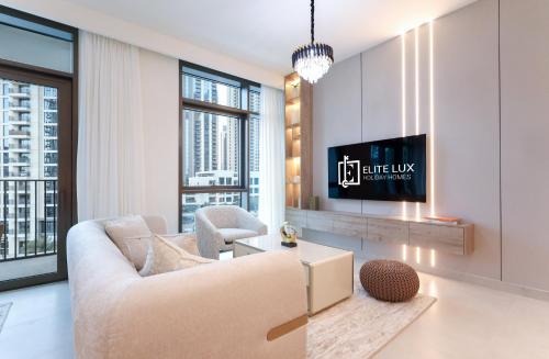 Elite LUX Holiday Homes - Dubai Creek Oasis: 2BR Luxe w Burj View, Dubai (photo 4)