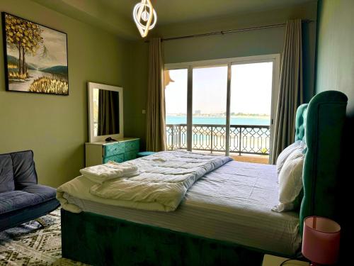 Live so close to beach - Al Marjan Island Live so close to beach - Al Marjan Island