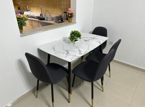 Live so close to beach - Al Marjan Island Live so close to beach - Al Marjan Island