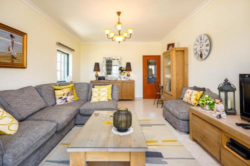 Colina Verde G - Charming 1-Bedroom Townhouse - image 5