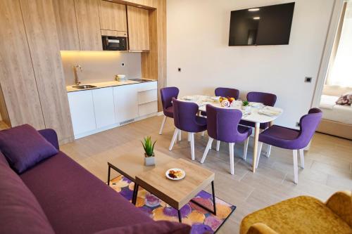 Two-Bedroom Apartment with Balcony image 7