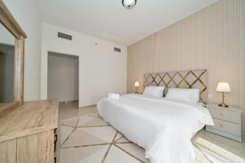 Live so close to beach - Al Marjan Island Live so close to beach - Al Marjan Island