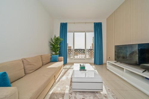 Live so close to beach - Al Marjan Island Live so close to beach - Al Marjan Island