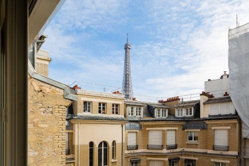 Superb Trocadero Eiffel Tower apartment - image 2