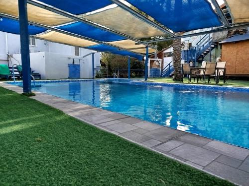 Swimming pool, Suite in nature in Tiberias