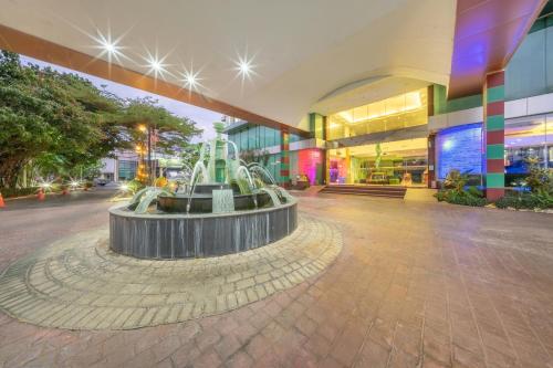 SHIN Hotel V - ONE Korat - 숙소 외관