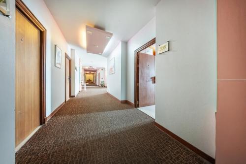SHIN Hotel V - ONE Korat - 숙소 외관