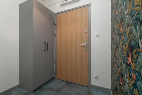 Cozy and Bright Studio in Poznań by Noclegi Renters - image 4