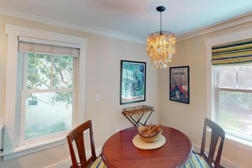 Steps to Riverfront: Dtwn Bluffton Studio! - image 12