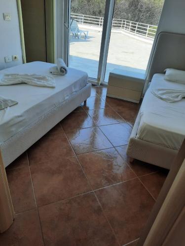 Marea Resort - image 3