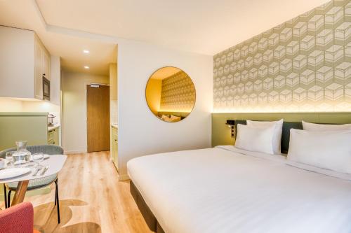 2 twin beds