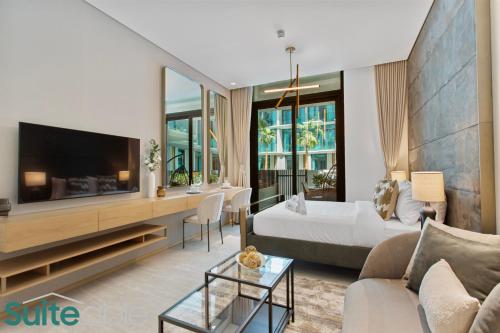 Chic Studio with Pool Access in The Autograph, Dubai