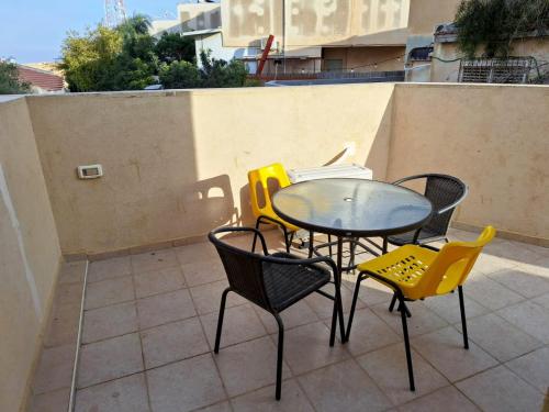 השכרה וסבלט בקומפלקס של יחידות in Mitzpe Ramon