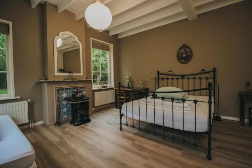 Authentieke Boerderij Woning in Retranchement