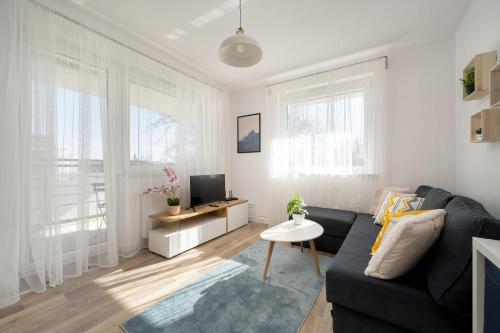 Wyjątkowy Apartament z Parkingiem by Noclegi Renters, Wrocław