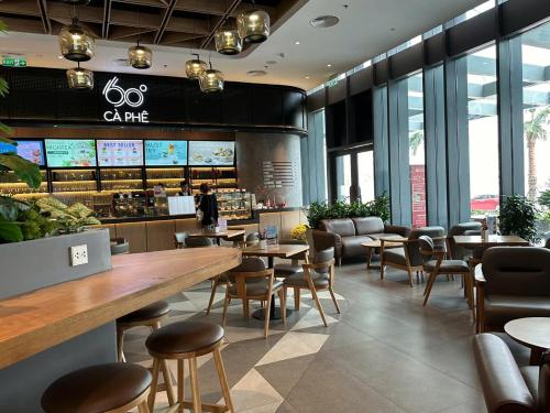 Quầy bar/Pub, Căn hộ A La Carte Hạ Long Bay - Sea View (A La Carte Ha Long Bay - Sea View Apartment) in Hạ Long