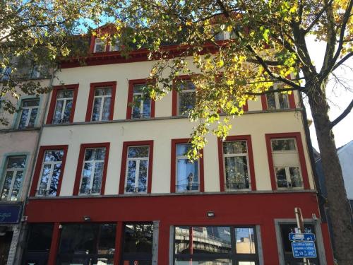 Midi 81 HOSTEL near น้ำพุรูปปั้นเด็กผู้ชายยืนฉี่เมนเนเกนพิส