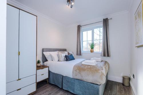 NEW!- 4 Bed 3 Bath House In Manchester by Greenstay Serviced Accommodation - FREE Parking - FAST 250 Mbps Wi-Fi - Ideal for Business, Families & Groups - Close to City Centre, Airport, Etihad Stadium, Manchester (fotografie 5)