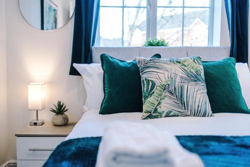 NEW!- 4 Bed 3 Bath House In Manchester by Greenstay Serviced Accommodation - FREE Parking - FAST 250 Mbps Wi-Fi - Ideal for Business, Families & Groups - Close to City Centre, Airport, Etihad Stadium, Manchester (fotografie 8)