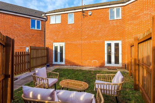 NEW!- 4 Bed 3 Bath House In Manchester by Greenstay Serviced Accommodation - FREE Parking - FAST 250 Mbps Wi-Fi - Ideal for Business, Families & Groups - Close to City Centre, Airport, Etihad Stadium, Manchester (fotografie 2)