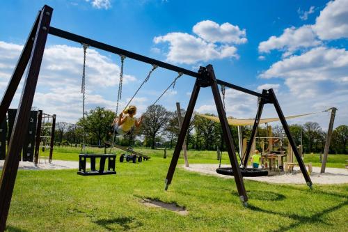 Camping Dal van de Mosbeek, Mander