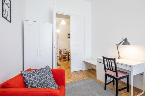 Excellent location magnificent flat - image 7