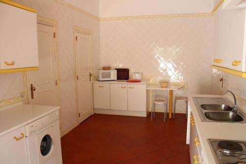 Casa 3, Raposeira (Foto 9)