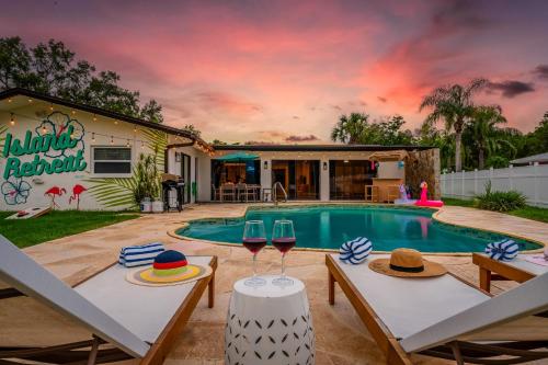 Waterfront Oasis Htd Pool PuttPutt Bocce Ball