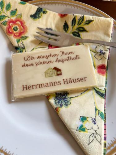 Ferienwohnung Herrmanns Häuser - Leipziger Neuseenland (Ferienhaus Herrmanns Hauser - Leipziger Neuseenland - großzugiges Ferienhaus - WLAN - Parkplatz - TO) in 貝爾格爾斯海恩