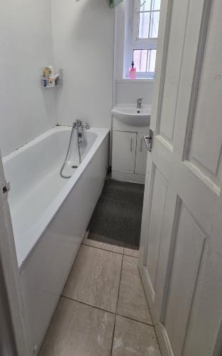 Budget Grey House 3