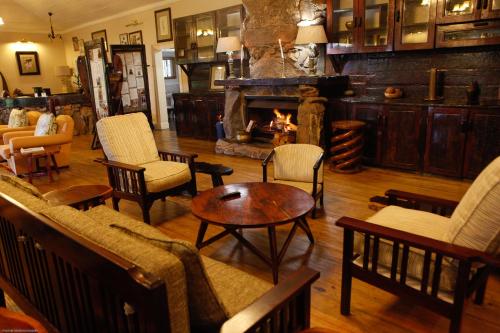 Pub/Lounge, Reilly's Rock Hilltop Lodge in Ezulwini