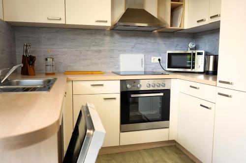 unique - spacious for 5 - balcony - kitchen - WiFi, Bremen (photo 5)
