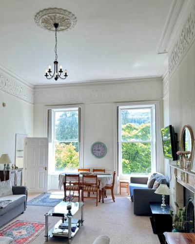 Grosvenor Apartments in Bath - Great for Families, Groups, Couples, 80 sq m, Parking, Bath (photo 11)