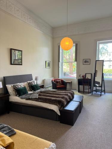 Grosvenor Apartments in Bath - Great for Families, Groups, Couples, 80 sq m, Parking, Bath (photo 7)