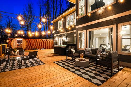 Secluded 5BR Stay,HotTub,Sauna,GameRoom,FirePit in Naples (NC)