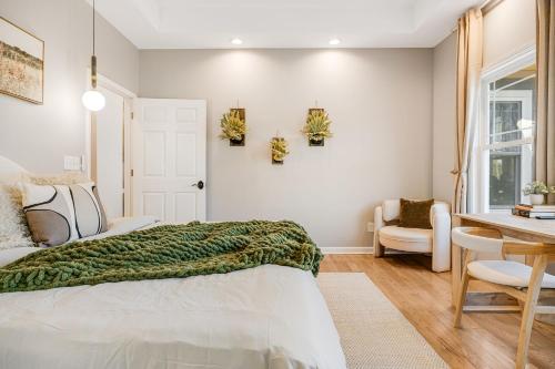 Secluded 5BR Stay,HotTub,Sauna,GameRoom,FirePit