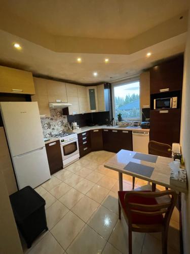 廚房, Apartament Moniuszki in 比烏戈拉伊