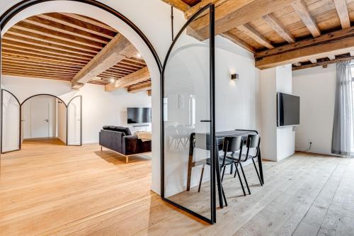 Beautiful spacious Loft in the Heart of Antwerp, Amberes (foto 5)