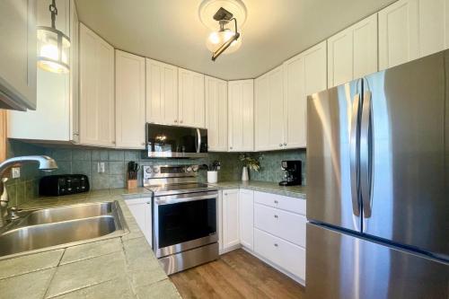 Close to Trails, Parks & Open Space! Amazing Yard! in Fort Collins, USA