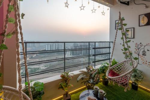 Jacuzzi & Big Screen By Buddies Home, Greater Noida (photo 9)