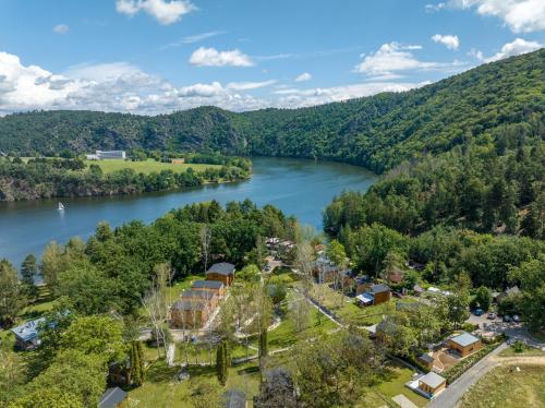 Nearby attraction, Moderni chata se zastresenou terasou v dochazkove vzdalenosti na plaz in Zupanovice