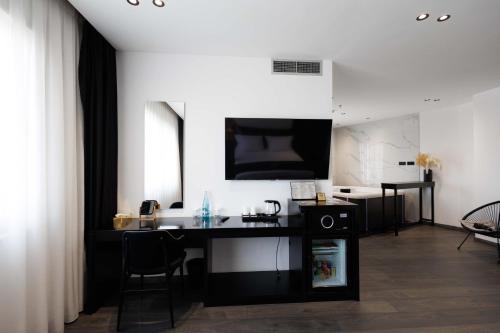 657919381 Destiny Hotel & SPA