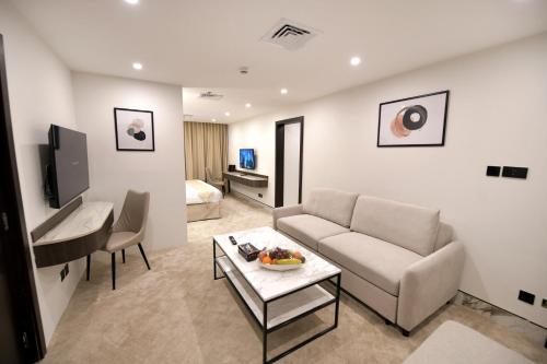 Carlton Tower Hotel Kuwait Room Type - Superior Suite